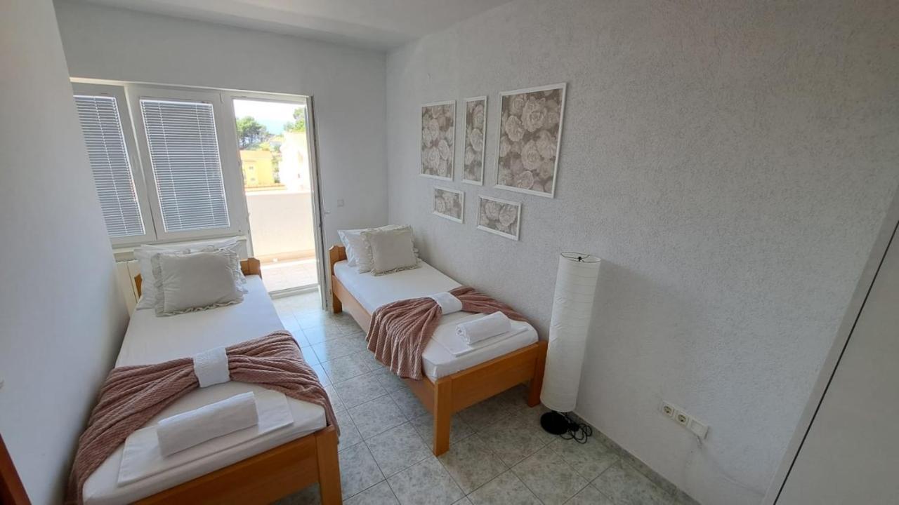 Apartments Duće Eksteriør bilde